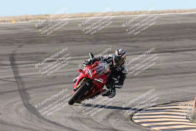 media/Jan-15-2026-Racers Edge (Thu) [[dfebeb70ab]]/3-B Group/Session 2 (Bowl Exit)/